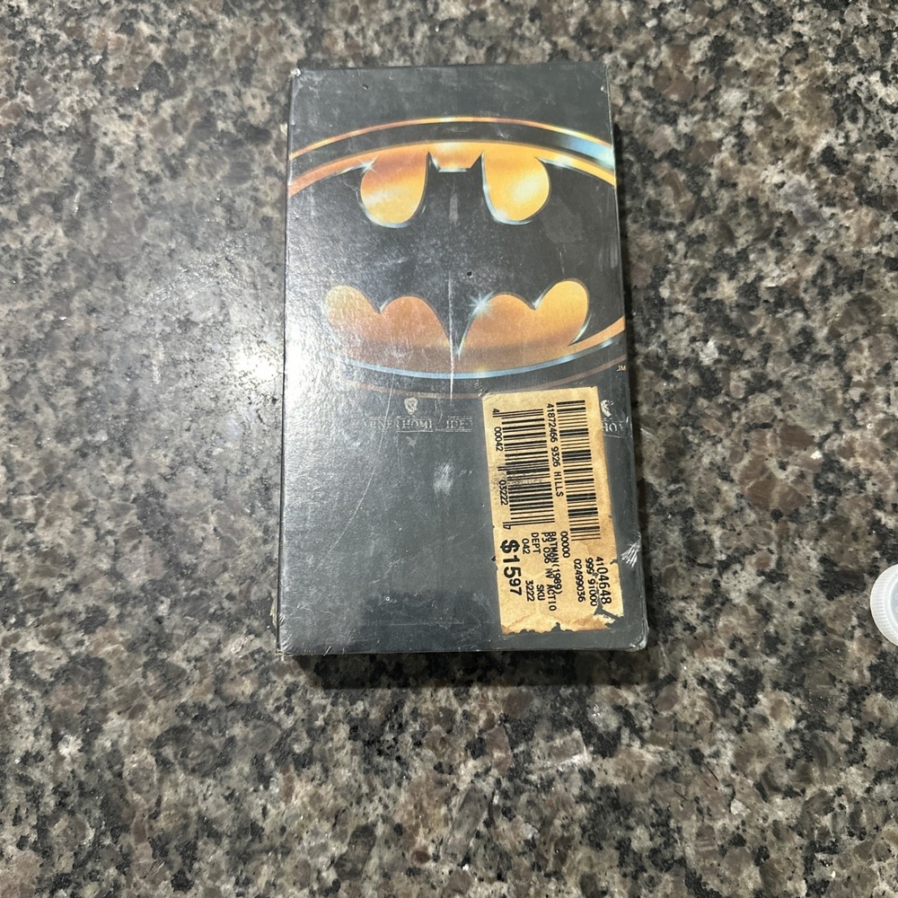 BATMAN - Factory Sealed VHS Video Tape 1989 Jack Nicholson - Keaton - NEW